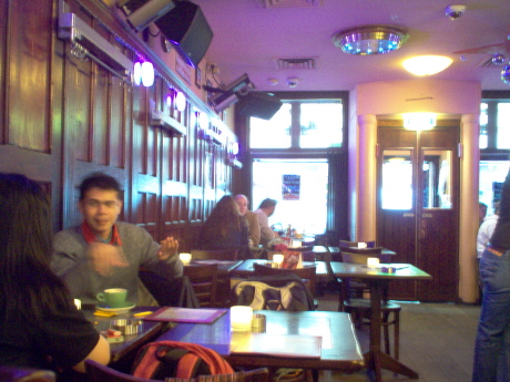 Cafe Cloche maastricht interior